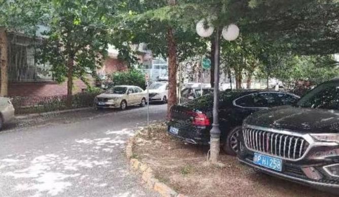 大兴区 泰中花园7号楼13层1304