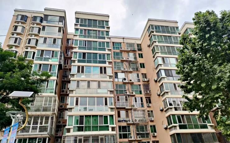 大兴区 黄村镇兴华园8号楼13层1303（兴华园）