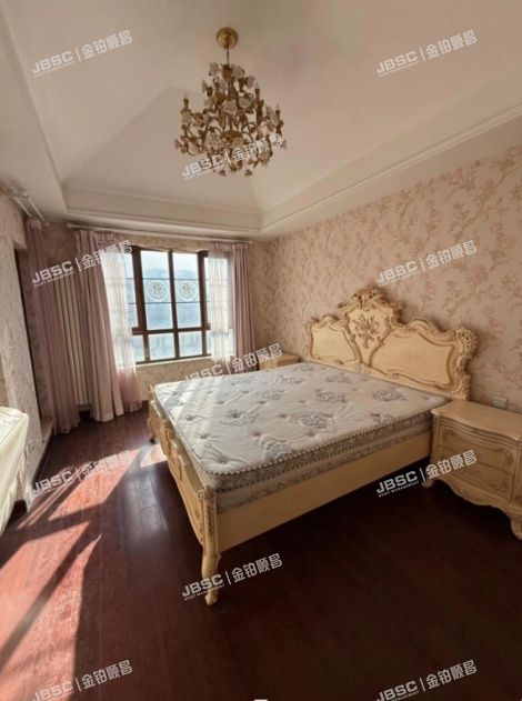 大兴区 龙景湾四区8号楼1至3层02（富力丹麦小镇别墅）