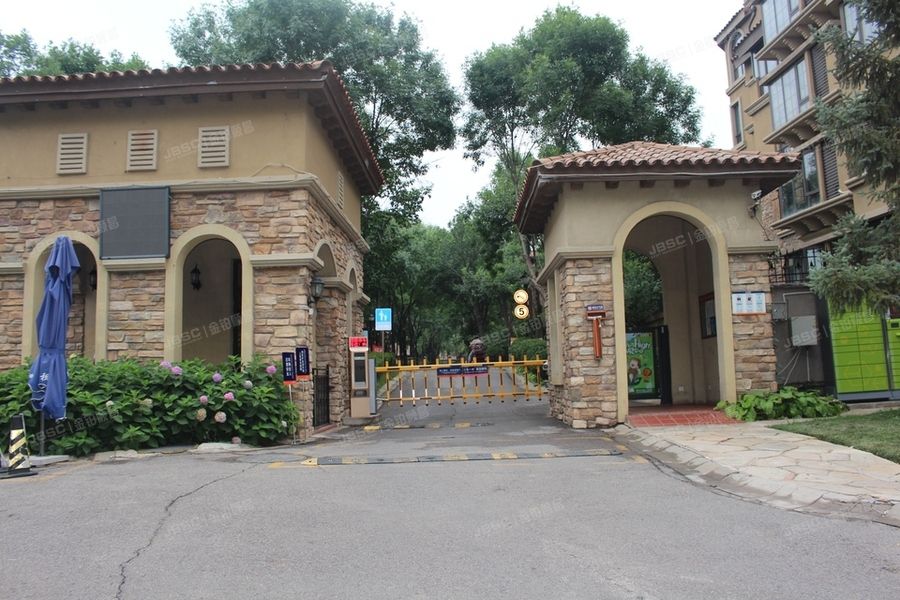 龙湖香堤漫步 法拍小区