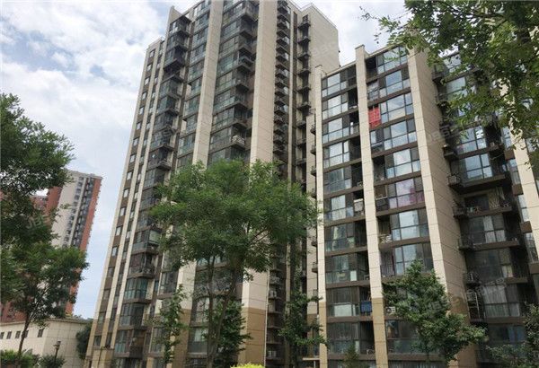 保利芳园 法拍小区