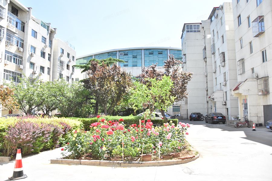 梅苑花园 法拍小区