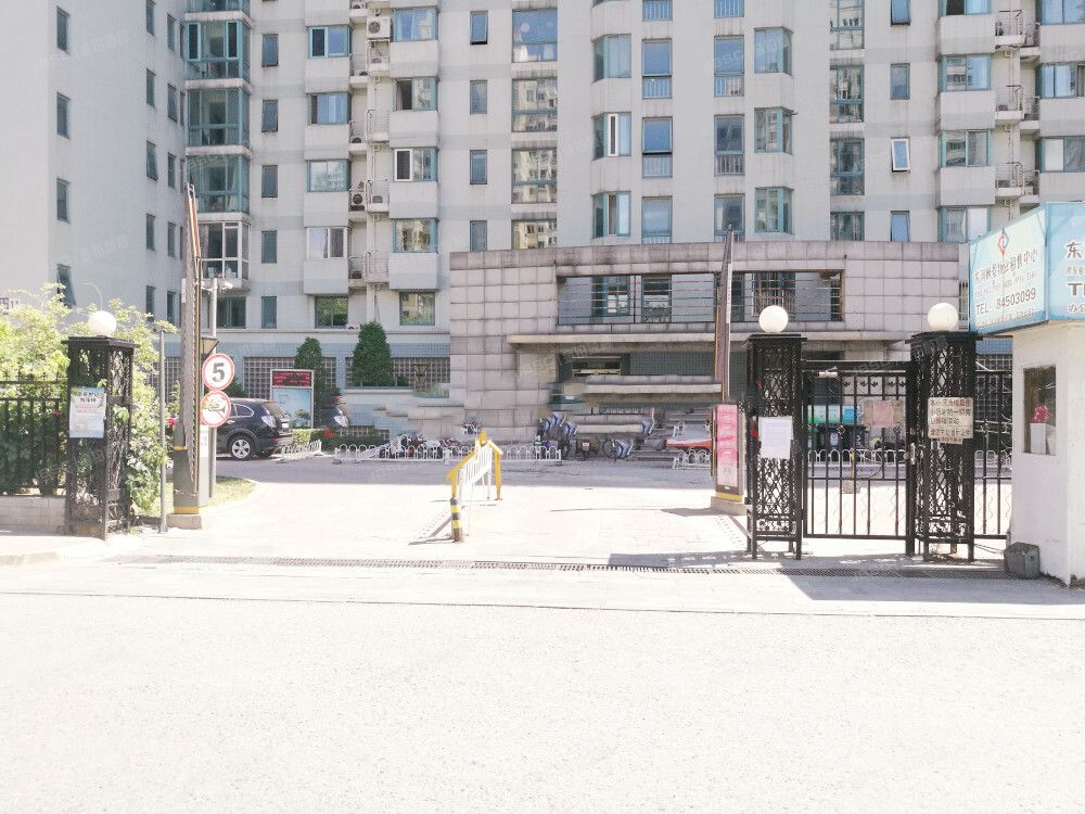 东润枫景三期 法拍小区