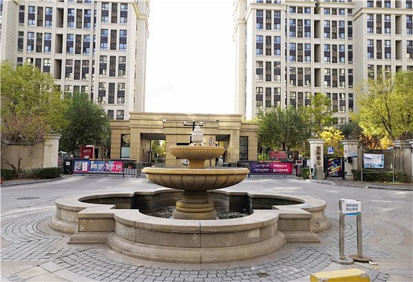 新里西斯莱公馆 法拍小区