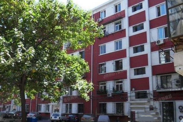 六里屯西里 法拍小区