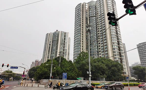 纽约豪园 法拍小区