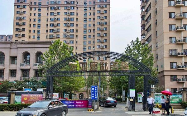 东亚康和名居 法拍小区