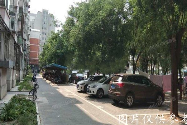 昌平区   东关南里8号楼1单元8102室