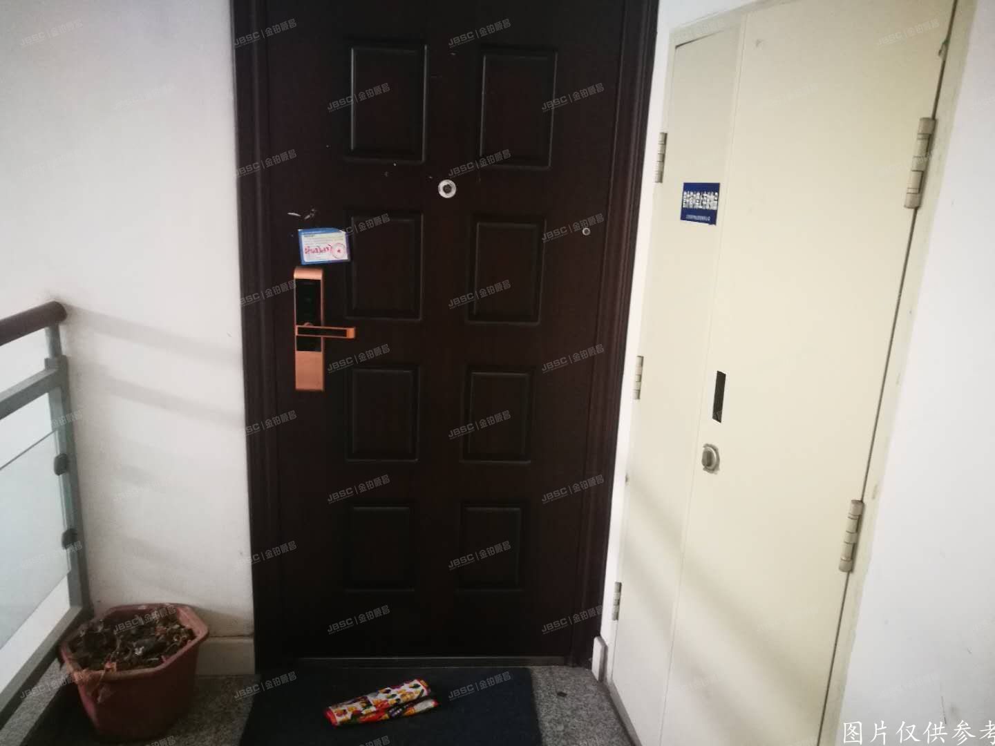 朝阳区 万象新天家园130号楼3至4层4单元301室