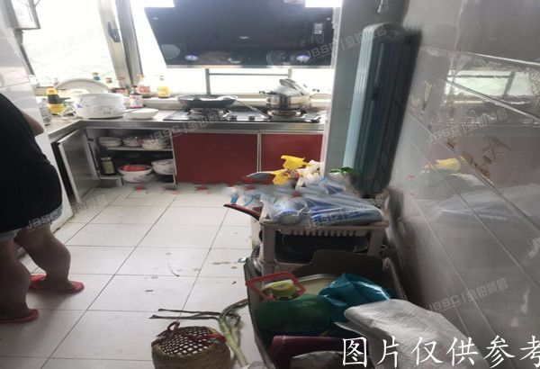 房山区   万宁小区16号楼5单元502室