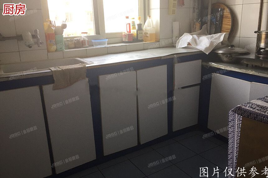 大兴区    郁花园一里40号楼4单元501室