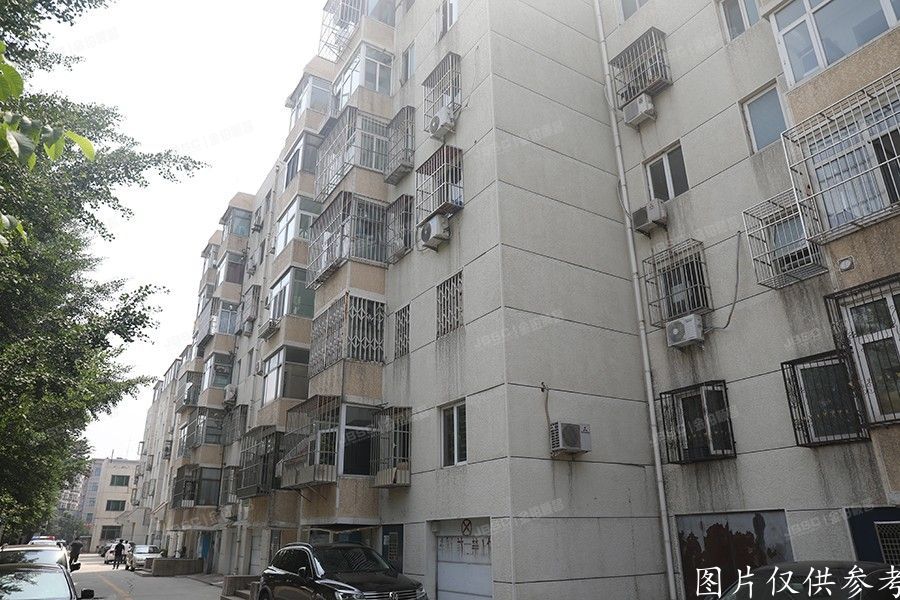 怀柔区 梅苑花园4号楼3单元601室