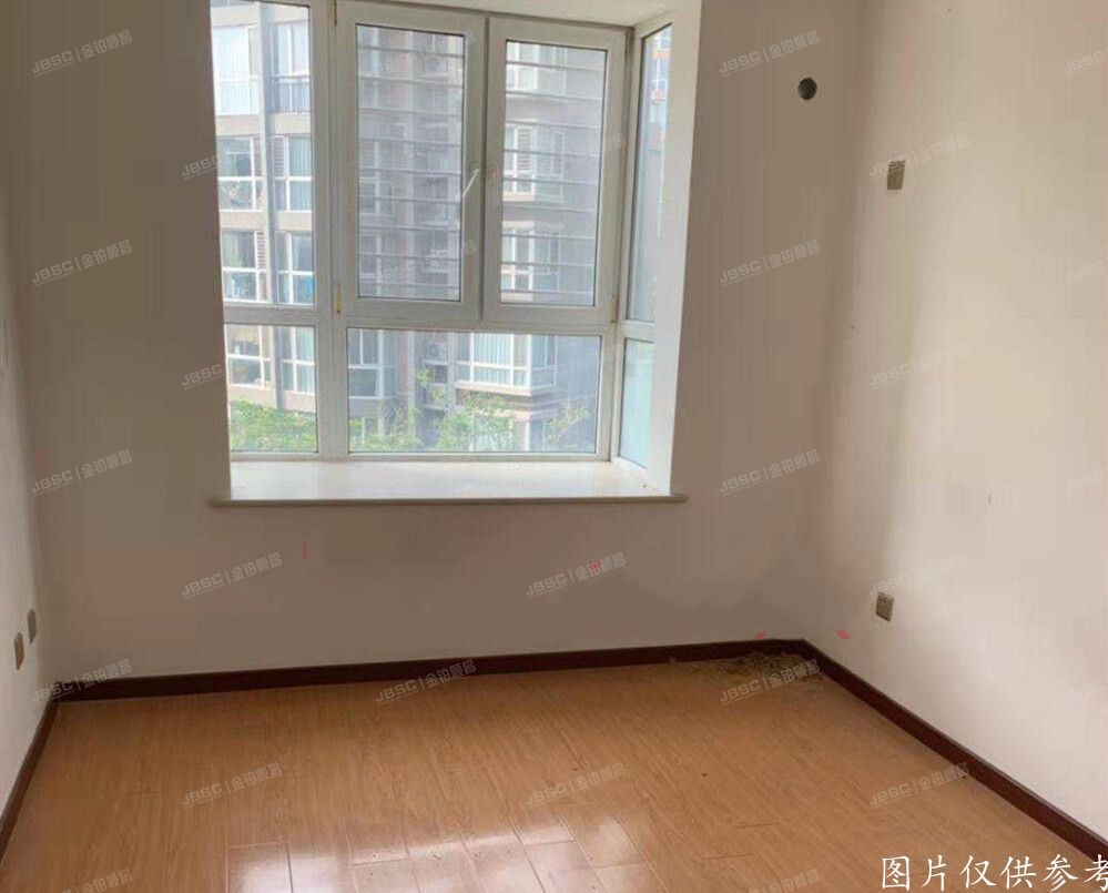 通州区  dbc加州小镇117号楼1单元401室