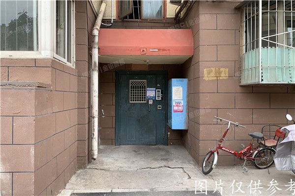 石景山   八角北路11号院4号楼1单元601室