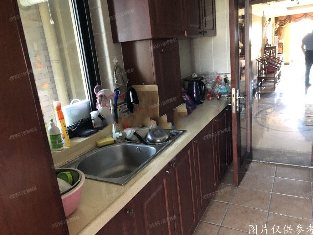 房山区 绿城百合公寓玉泉苑6号楼3单元601室