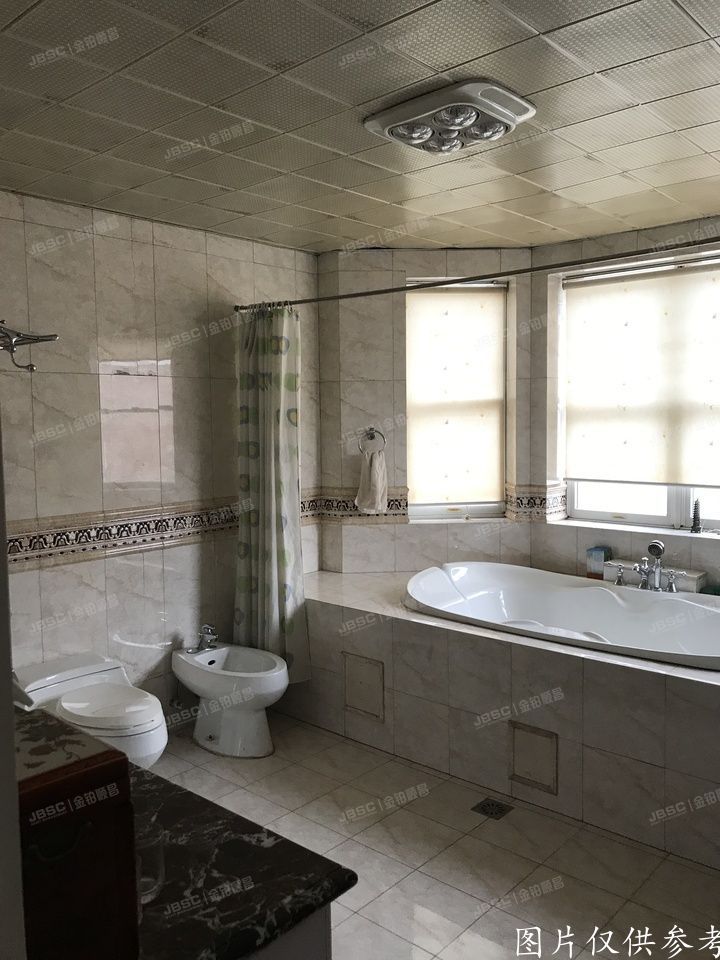 朝阳区   富成花园E8号1至2层独栋别墅