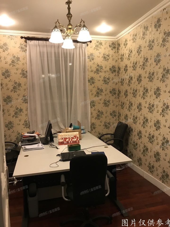 朝阳区   富成花园E8号1至2层独栋别墅