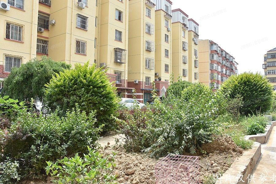 怀柔区  和泰家园2号楼6单元401室