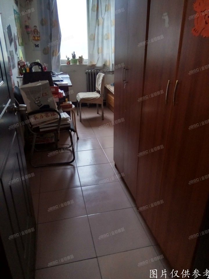 顺义区  太平小区8号楼3单元203号