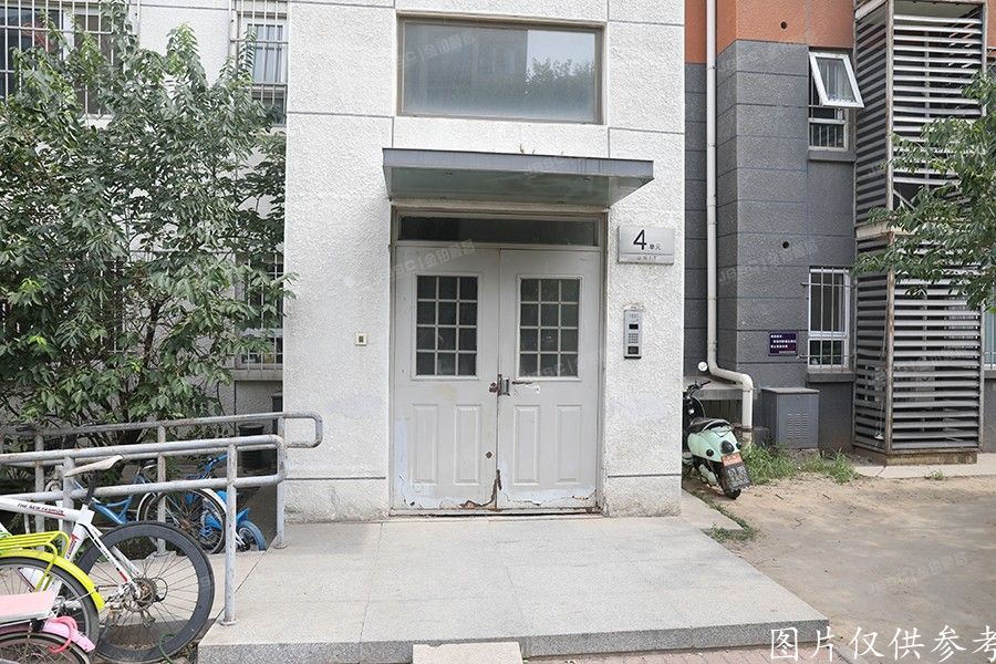 昌平区 农学院北路9号院三区7号楼6层4单元602（领秀慧谷）