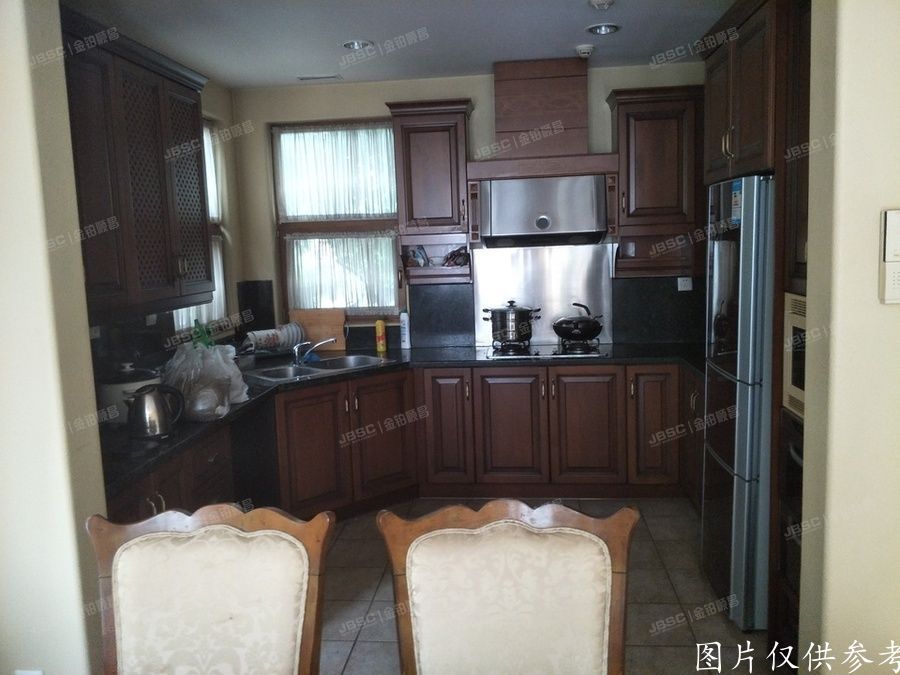 ※昌平区  纳帕溪谷7-68号-1至2层  别墅