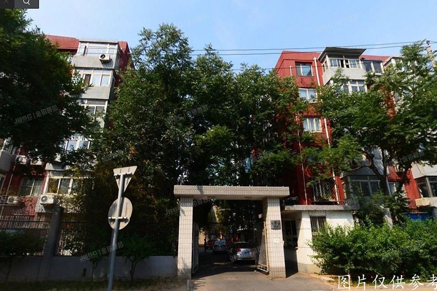 海淀区  万泉庄北社区1号楼5层4门409号