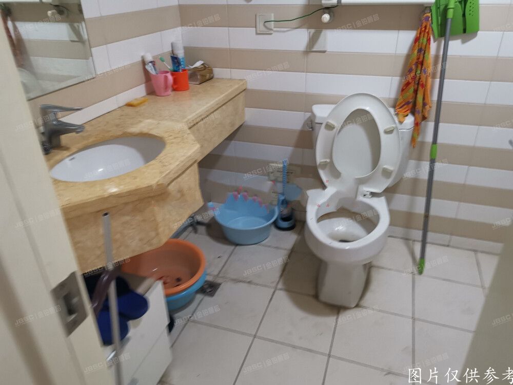 大兴区  荣京丽都3号1幢10层2单元826室