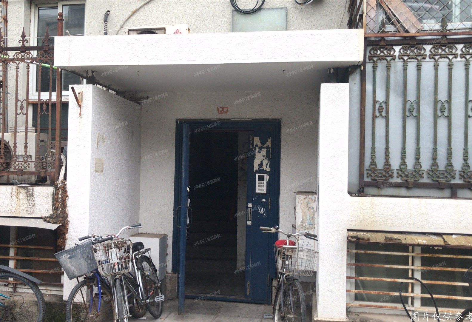 东城区   金鱼池西区17号楼4单元001号101号