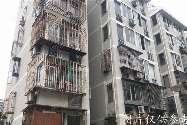 东城区   金鱼池西区17号楼4单元001号101号