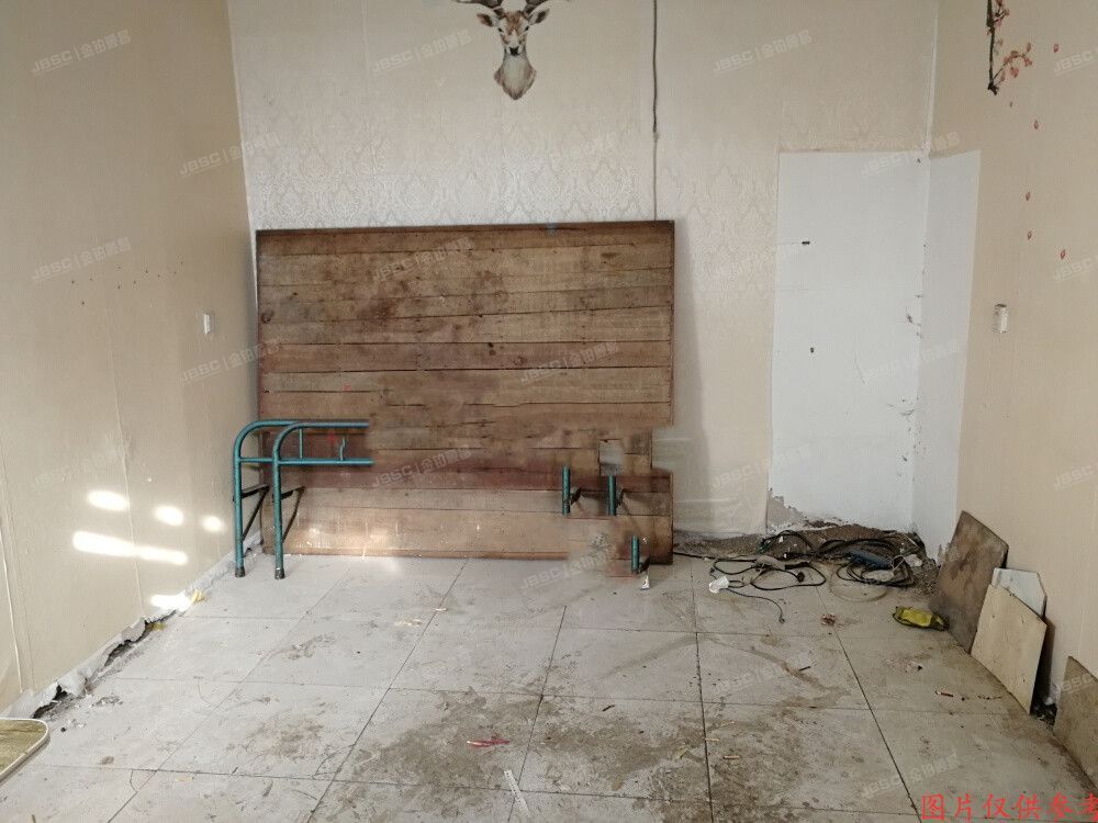 西城区  东北园38号9幢1层