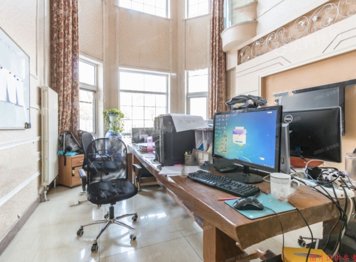 房山区 加州水郡东区42号楼1至3层4203号