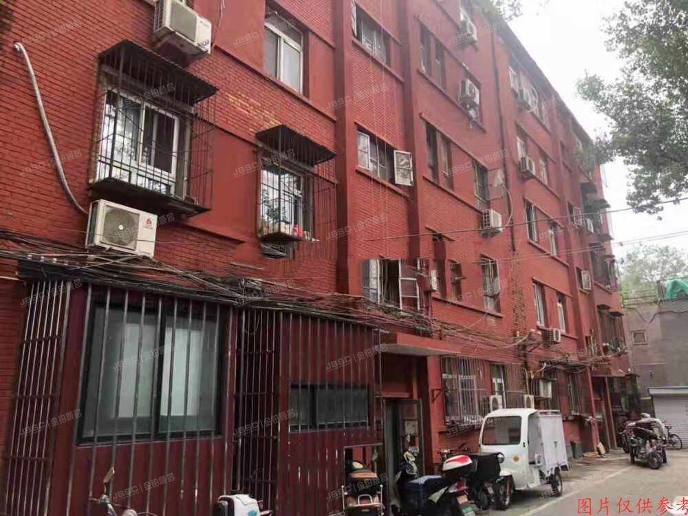 朝阳区 百子湾路29号地材宿舍1号楼5层3门352（爱工厂文化产业园）