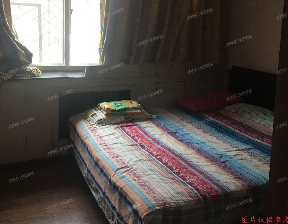 房山区  建鑫园三里3号楼1单元102室