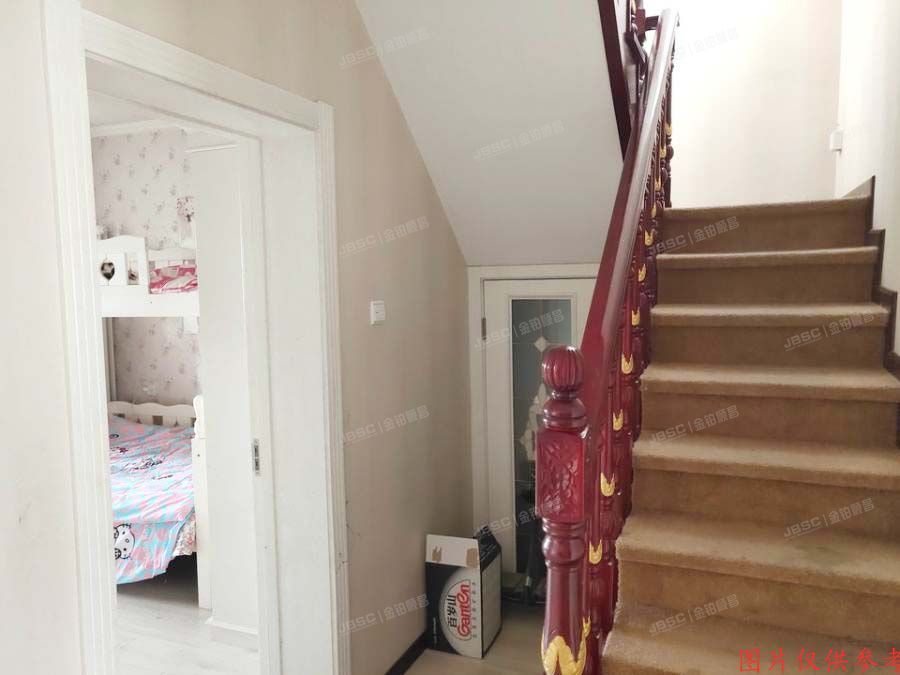 顺义区 马坡花园一区丁25号楼3至4层6单元302室