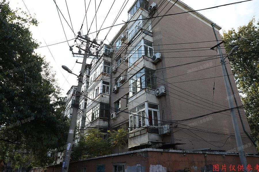 朝阳区 酒仙桥十街坊小区26号楼2层42室