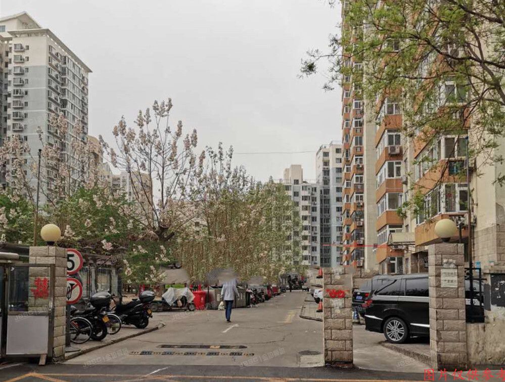 朝阳区 石佛营东里126号院3号楼20层2010室（日月东华小区）