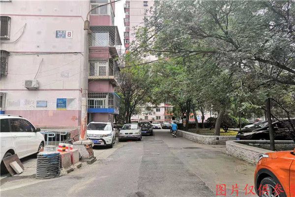 石景山 金顶街四区8号楼1202室