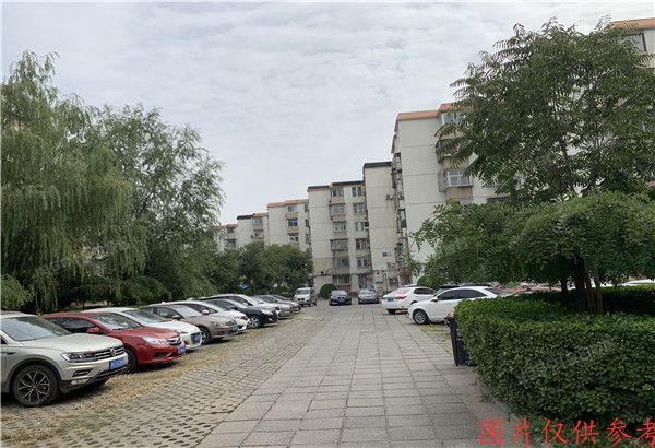 房山区 行宫园三里2号楼1单元301室