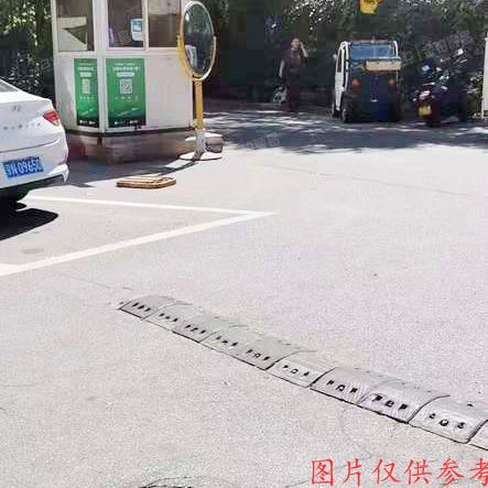 朝阳区 十里堡甲3号B座18层19E（都会国际）