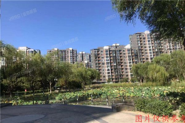 顺义区裕龙花园三区10号楼1单元101