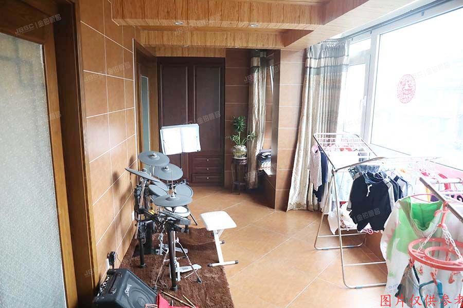 大兴区兴泰街6号院4号楼5层1单元502（旭辉紫郡）