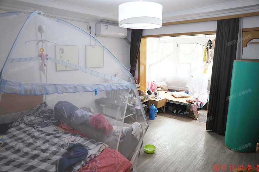 西城区 槐柏树街南里8号楼3层10-3-302