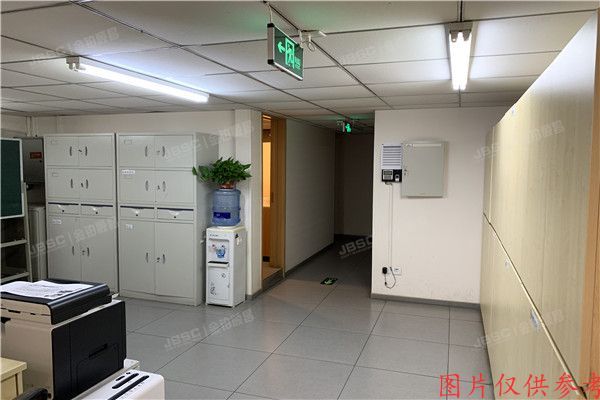 房山区-良乡 西潞东里8号楼1层01B 商业