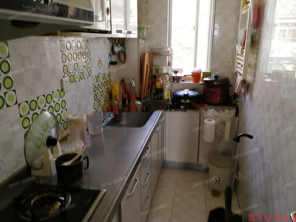 朝阳区 南湖渠西里5号楼2单元501（南湖西里）