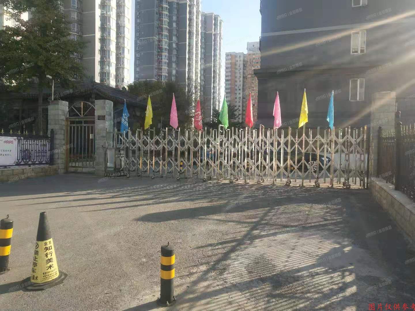 石景山区 时代庐峰小区10号楼1单元205号