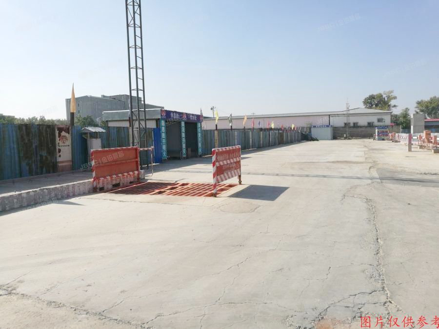 顺义区 龙塘路李桥段179号院仓储用地