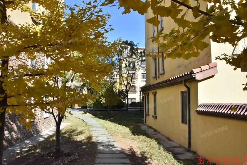 怀柔区 乐园西大街15号院13号楼1至2层104（世嘉光织谷西区）