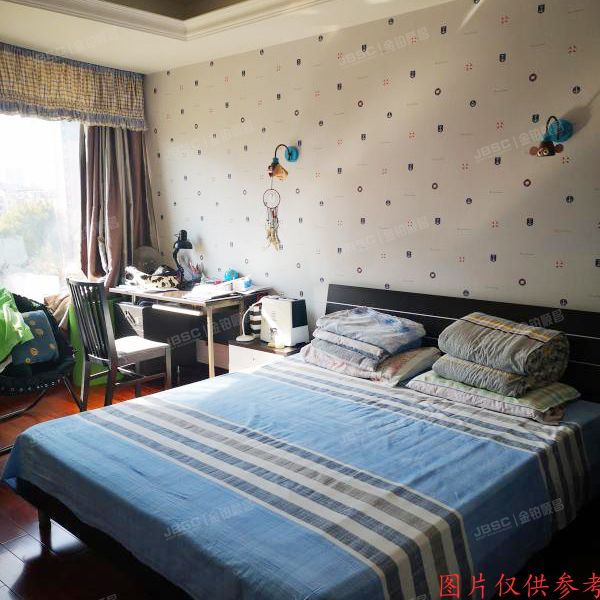 朝阳区 利泽西街6号院7号楼2单元702号（东湖湾）