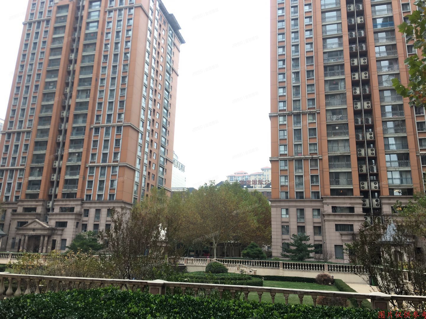 朝阳区 科荟路8号8号楼17层1702号（荣尊堡）