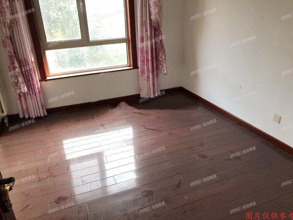 海淀区冷泉林语山庄三区5号楼1单元703及屋内家电（西山林语）